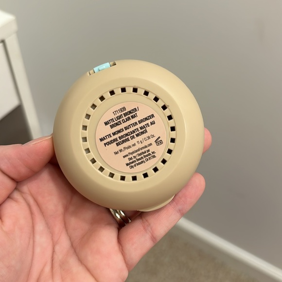 Physicians Formula Butter Bronzer - Picture 2 of 4